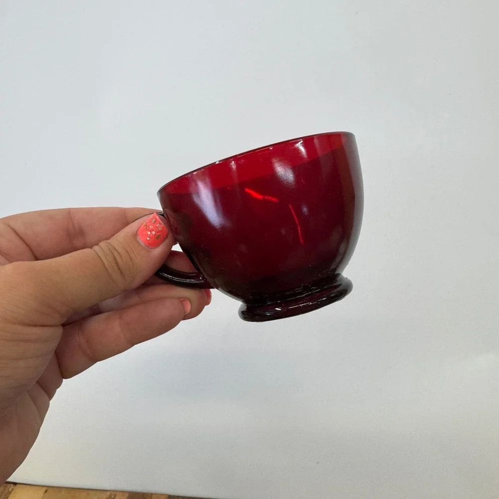 Vintage Arcoroc France Ruby‎ Red Glass Tea Coffee Cup & Saucer Set of 4